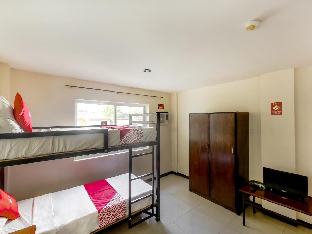 Oyo 850 Clr Mn Hotel 2*