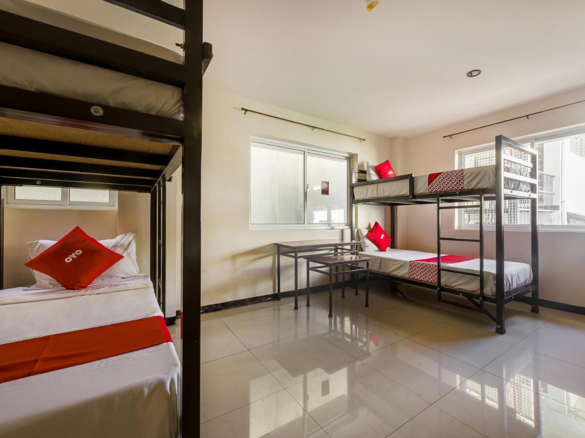 Hotel Oyo 850 Clr Mn
