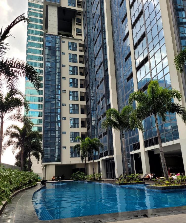 Andy's Place One Eastwood Tower 1 Aparthotel