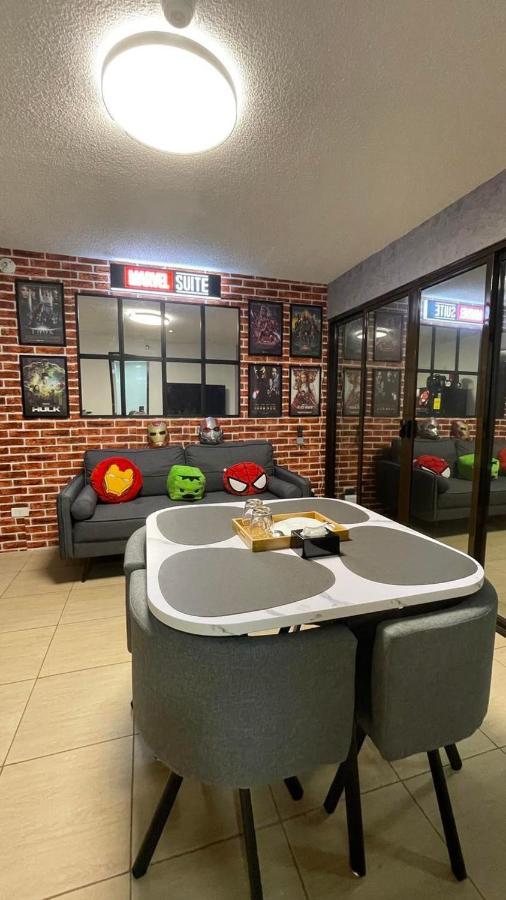 Aparthotel Marvel Staycation -near Dona Elena Tower