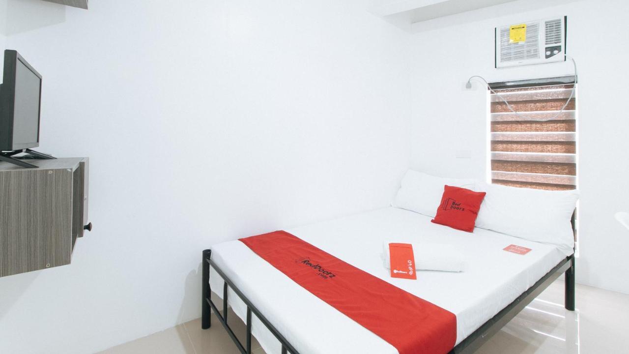 Reddoorz At Art Place Pinas Hotel *
