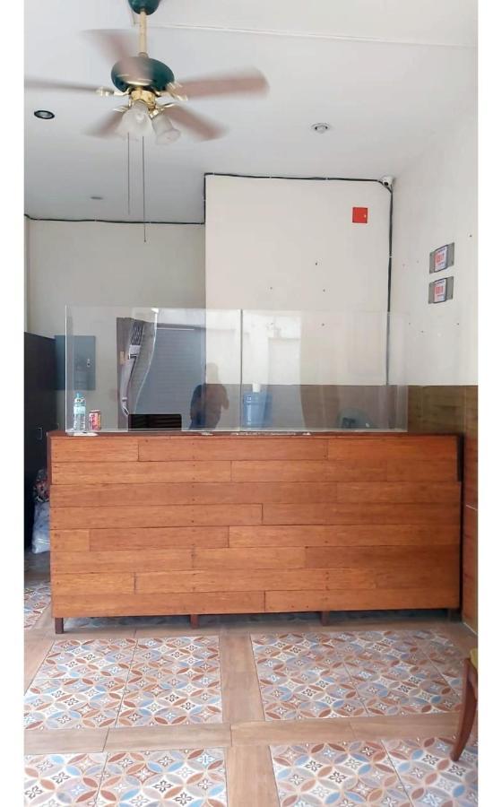 Oyo 850 Clr Mn Hotel