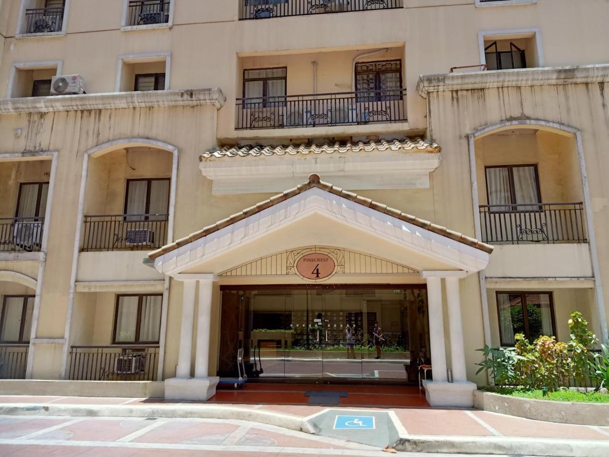 Taj's Condotel *