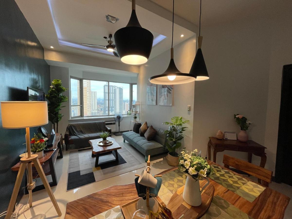 Luxurious & Spacious At The Heart Of * Manila