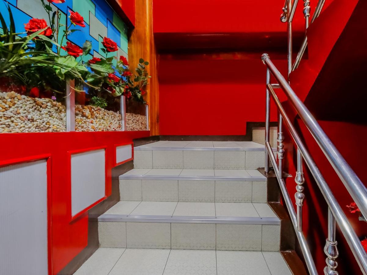 Hotel Oyo 861 Rosas Travellers 2*
