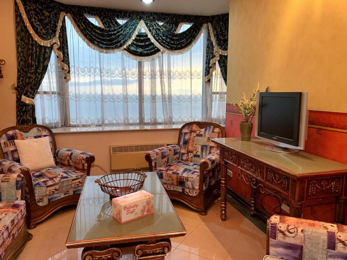 Marina Residential - Rare Units Apartment Manila