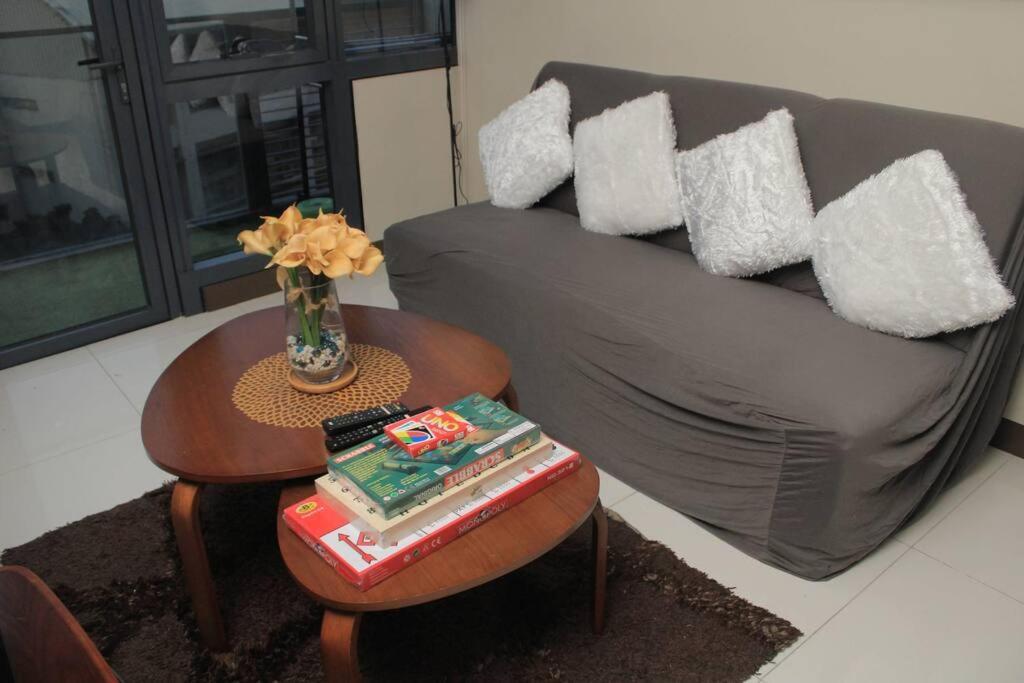 A2j Luxury 1br Near Venice Mall Bgc Taguig Apartment