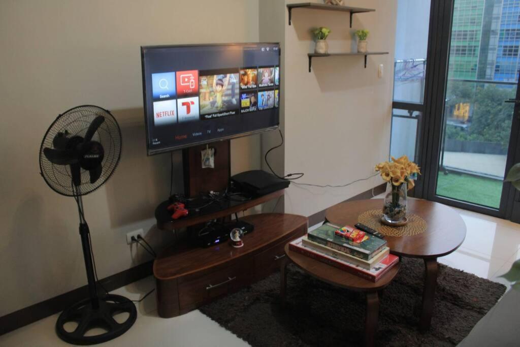 Apartment A2j Luxury 1br Near Venice Mall Bgc Taguig