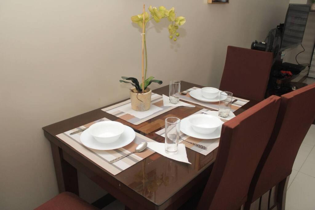 A2j Luxury 1br Near Venice Mall Bgc Taguig