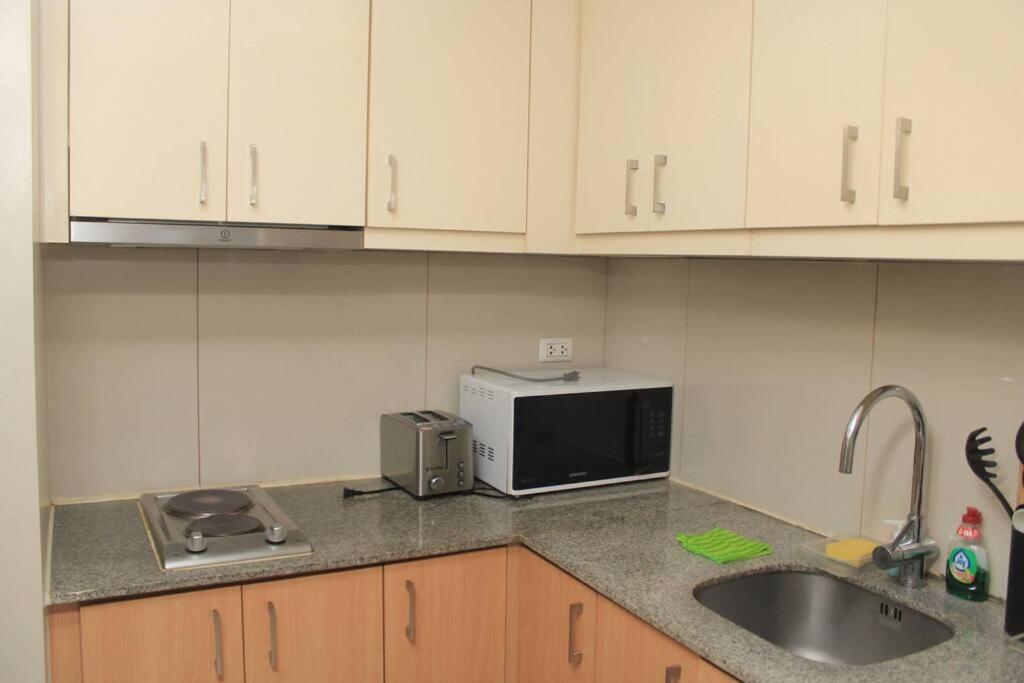 A2j Luxury 1br Near Venice Mall Bgc Taguig * Manila