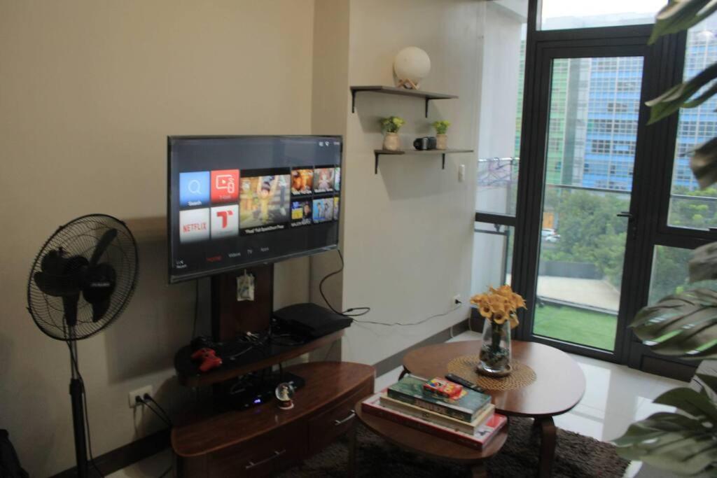 A2j Luxury 1br Near Venice Mall Bgc Taguig Manila