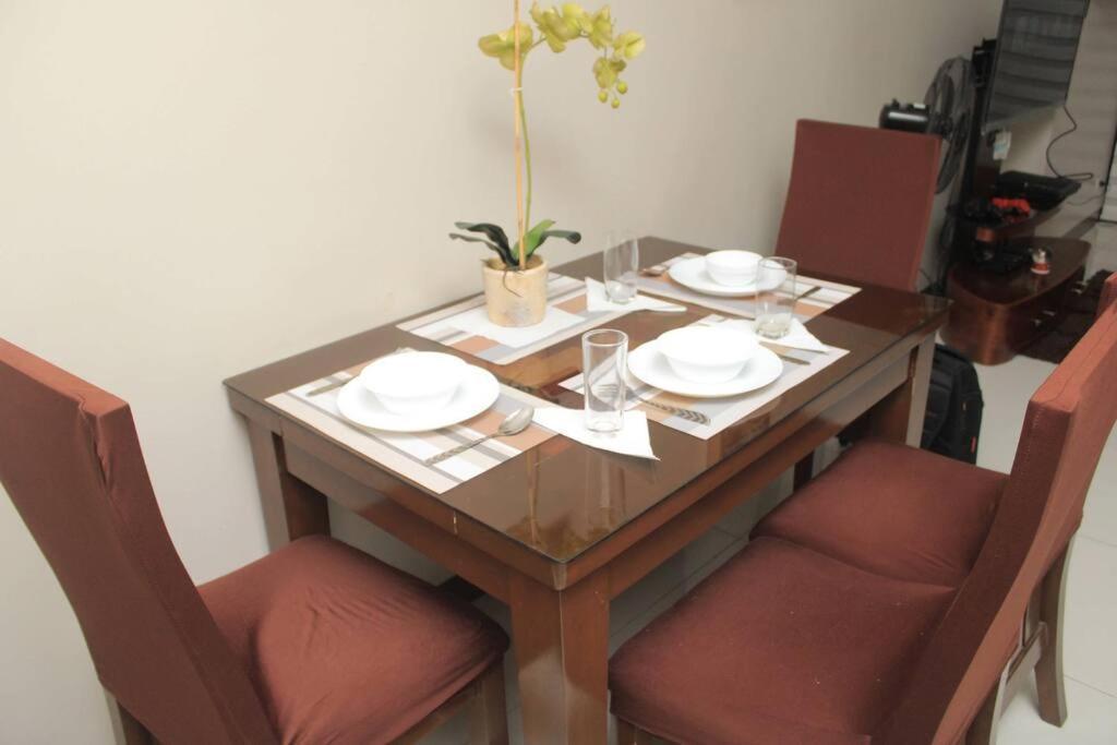 Apartment A2j Luxury 1br Near Venice Mall Bgc Taguig Manila