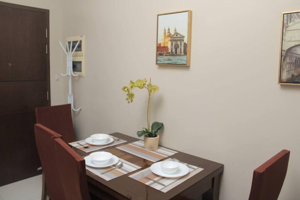 Apartment A2j Luxury 1br Near Venice Mall Bgc Taguig
