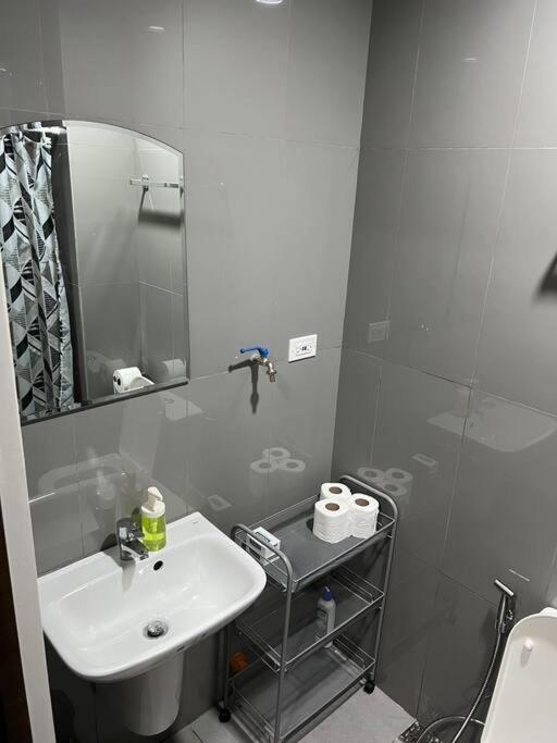 Air Residences - 1bedroom Unit With Balcony - Wifi & Netflix Apartment *