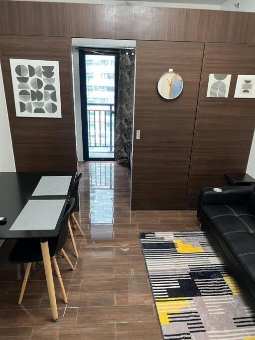 Air Residences - 1bedroom Unit With Balcony - Wifi & Netflix Apartment