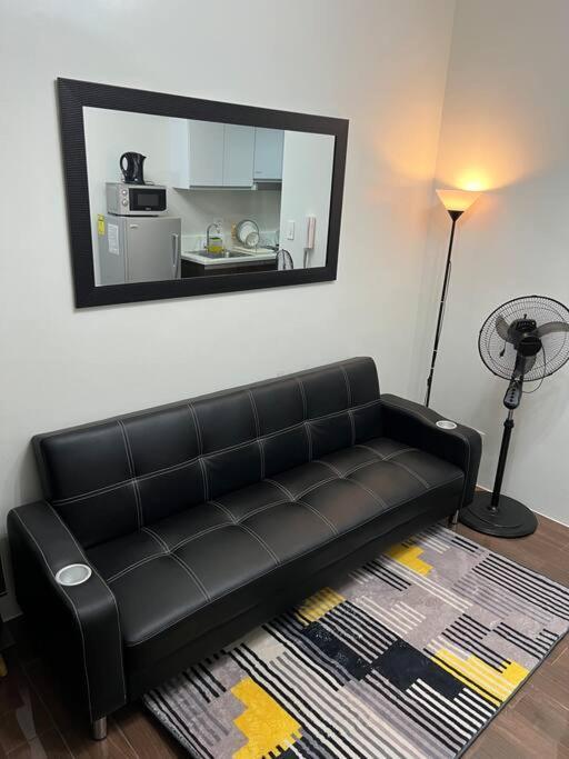 Air Residences - 1bedroom Unit With Balcony - Wifi & Netflix * Manila
