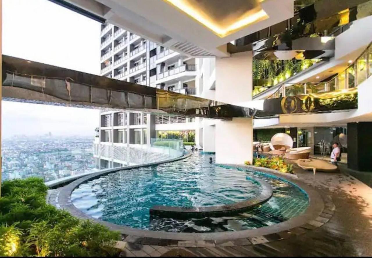 The Gramercy Makati Amazing View * Manila