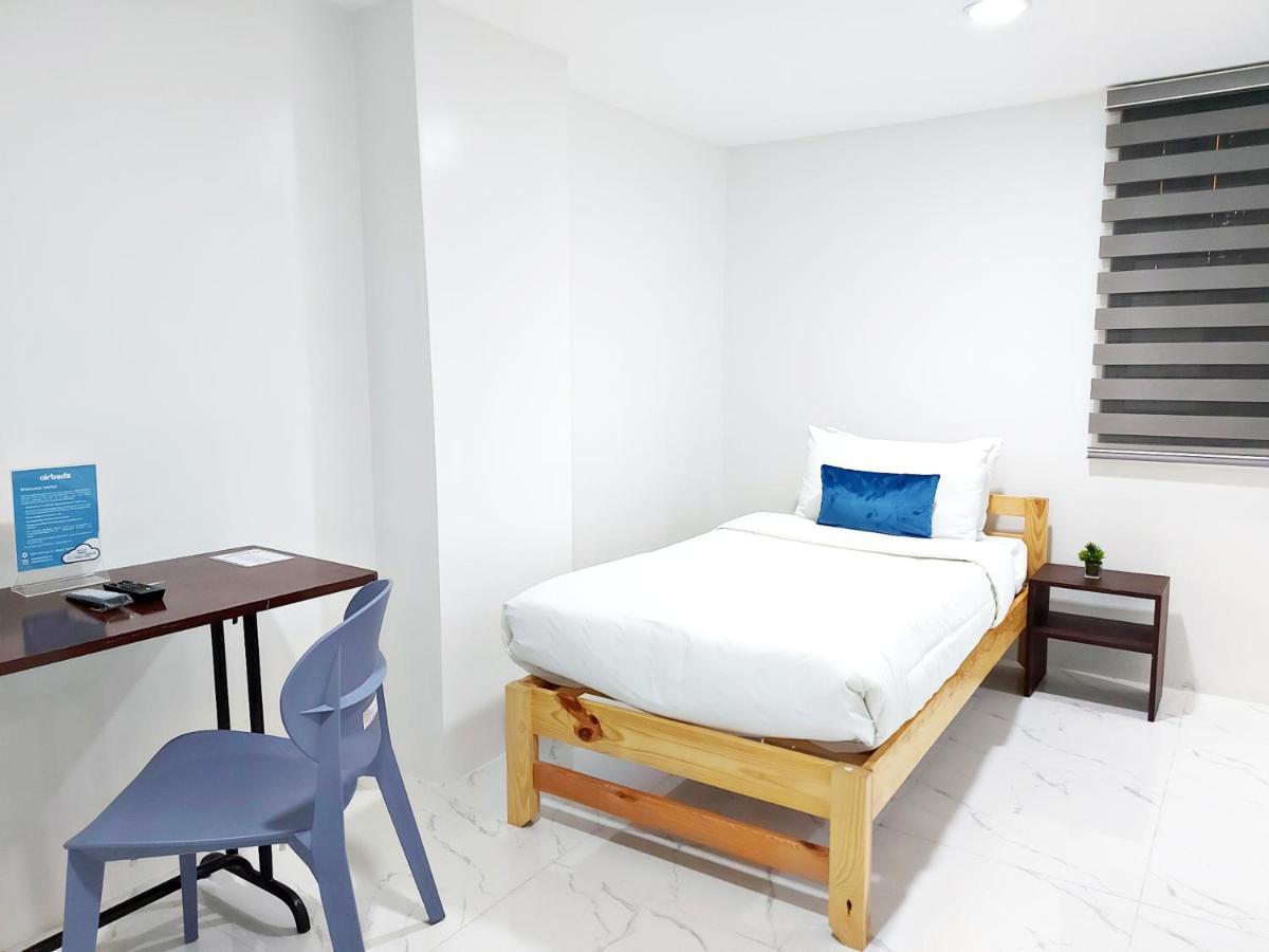 Airobedz Bgc - Near Uptown 3* Manila