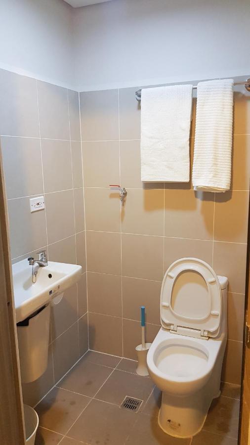 Stayinmycondo - 30th In Pasay With Pool Near Airport Moa,ccp & Picc In Pasay *