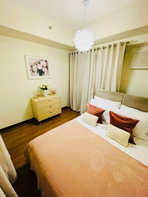 Stylish 1 Bedroom With Pool View And Fast Wifi Apartamento Manila