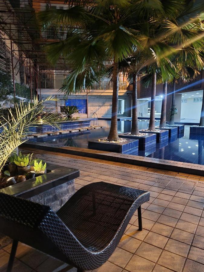 U806 2bedrooms Poolaccess Netflix Wifi85mbps Karaoke Apartment Manila
