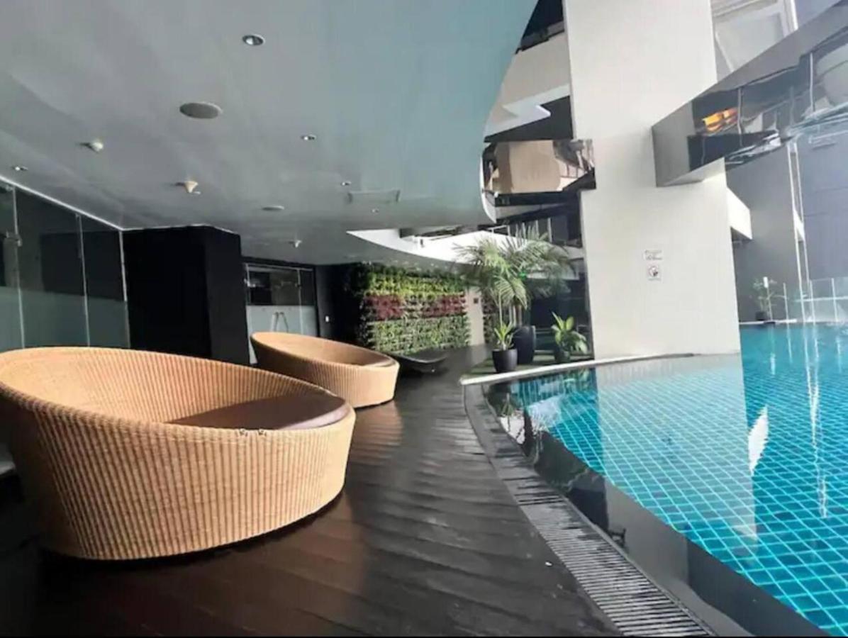 The Gramercy Makati Amazing View Apartment