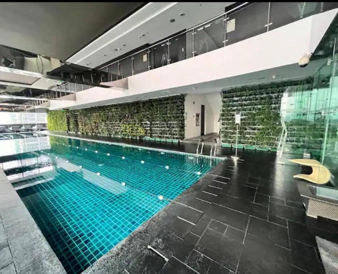 The Gramercy Makati Amazing View Apartment *
