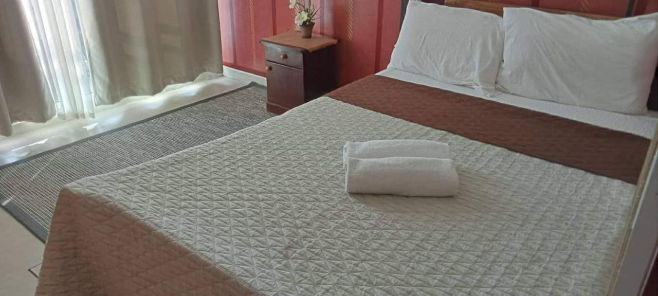 Apartment Azure C7 Balcony, Wifi, Near Mall Airport