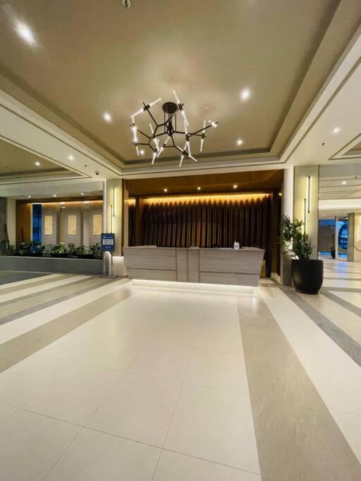 Stylish 1 Bedroom With Pool View And Fast Wifi Apartamento Manila