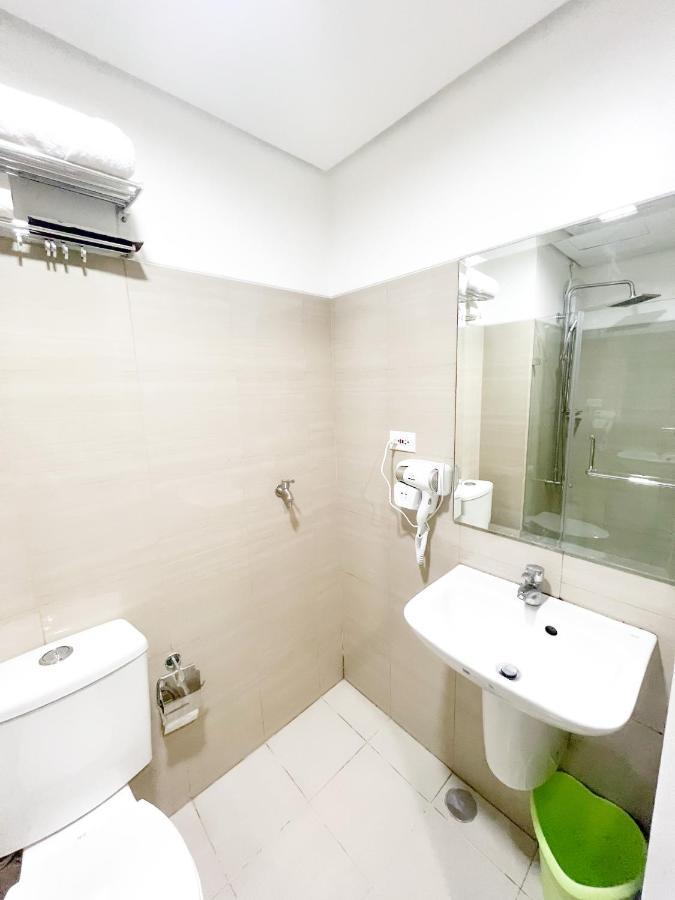 Sabina's One Bedroom At Shore Tower C