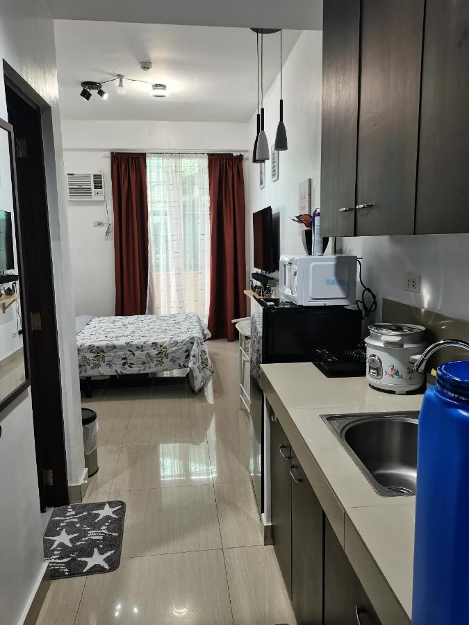 Aparthotel F Mandaluyong Staycation