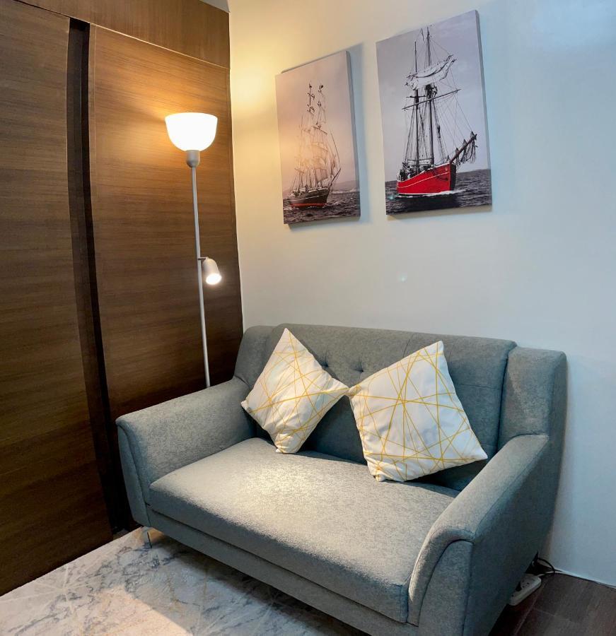 Netflix All Day In Lovely 1br With Balcony Air Residences Apartment Manila