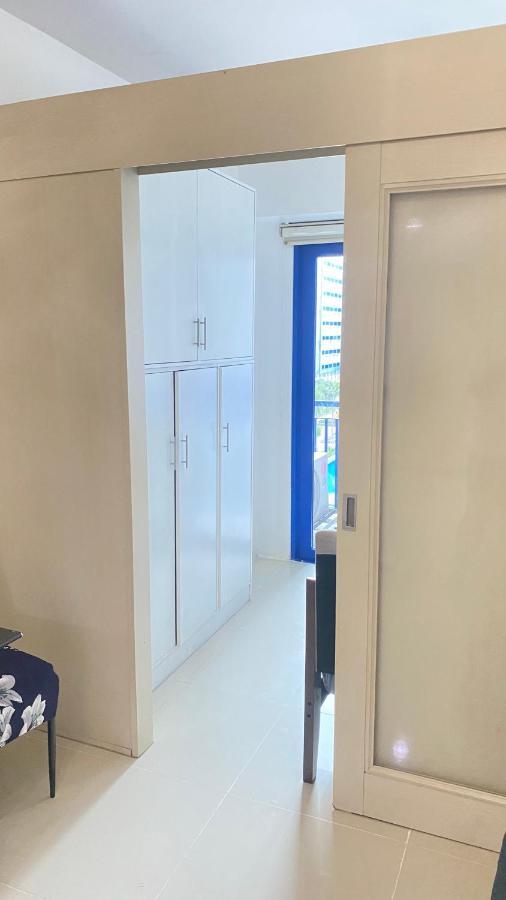 Sea Residences Moa - Joseph Place Apartment *