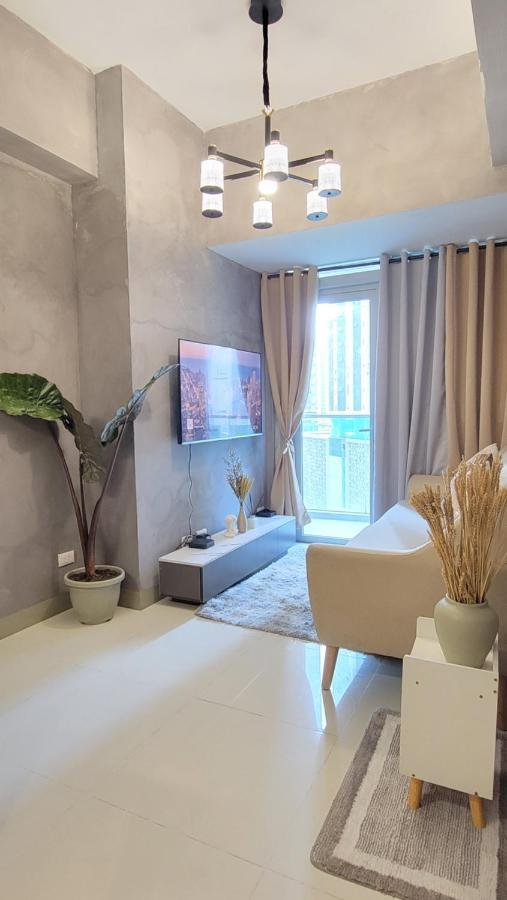 Uptown Parksuites Manila