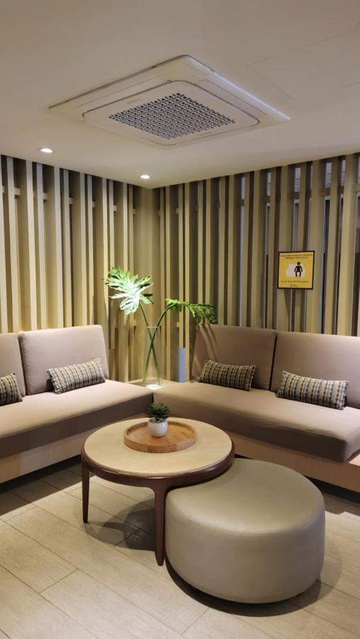 Homestay Uptown Parksuites *