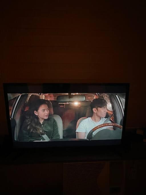 Apartment Staycation @ Jt Residences Wifi Netflix Fiber Internet Apartelle