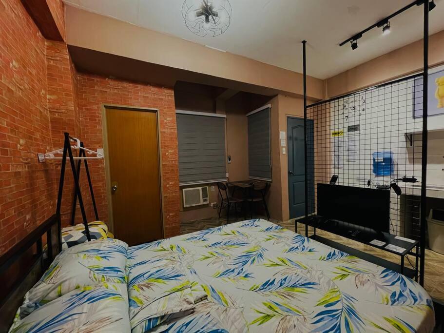 Staycation Condotel Apartelle Fishermall Qc Apartment *