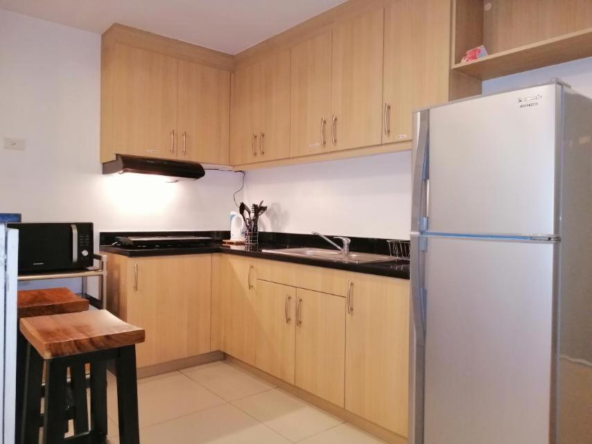 Apartment Prime Avant Bgc Location By Ph Staycation Manila
