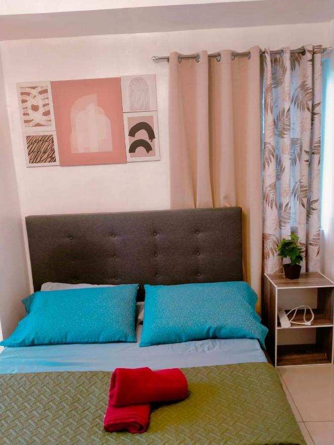 Shell Residences Staycation Bed & Breakfast