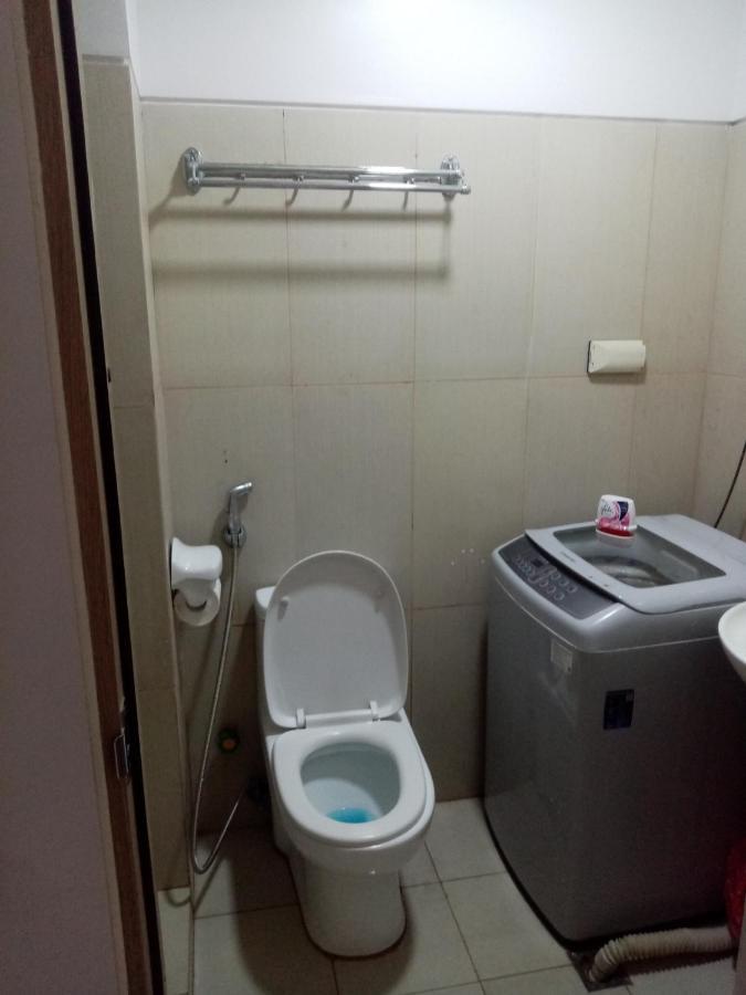 Aparthotel Breeze Staycation Manila