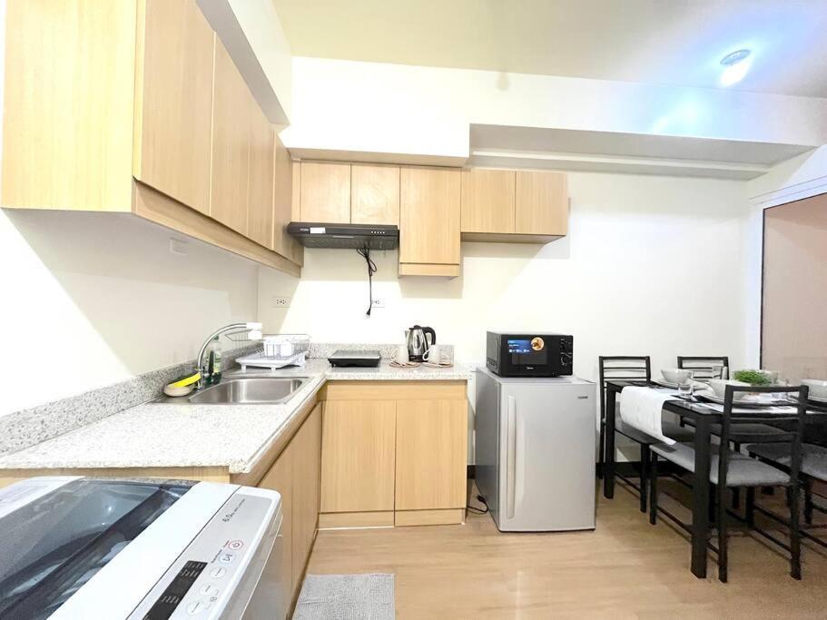 Location And Spacious 1br W/ Wi-fi At Brixton Place, Pasig Manila