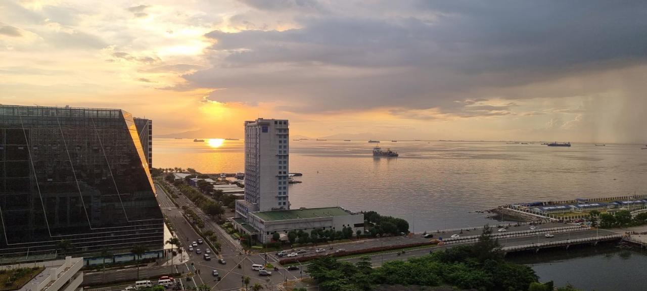 Luxury Seaside Sunset View At Sm Mall Of With Free Parking Apartment *