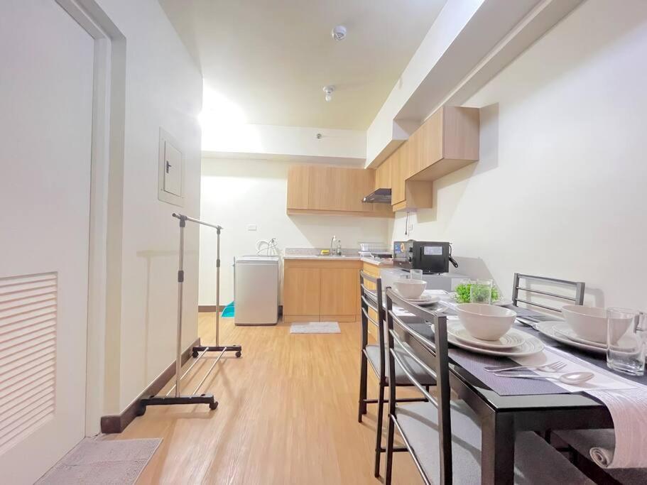 Location And Spacious 1br W/ Wi-fi At Brixton Place, Pasig Apartment Manila