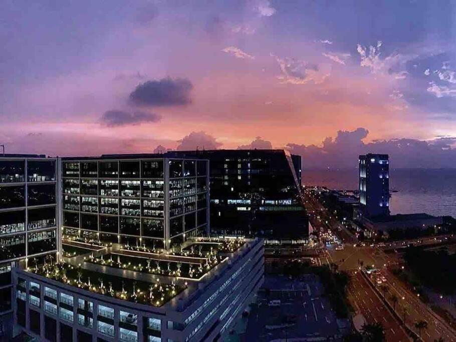 Apartment Luxury Seaside Sunset View At Sm Mall Of With Free Parking Manila