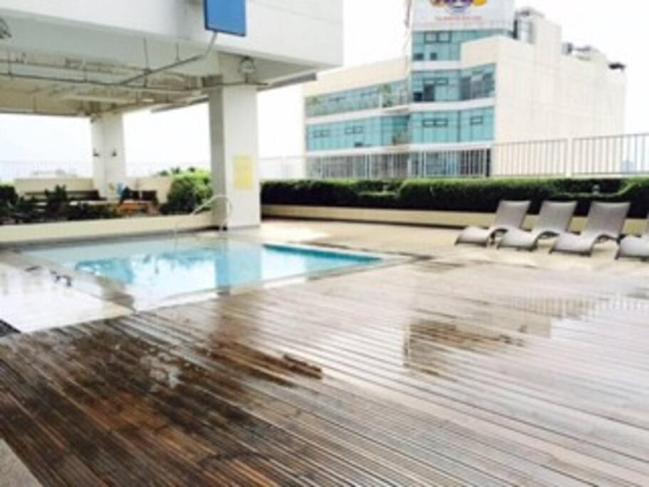 London Themed In Princeton Residences
