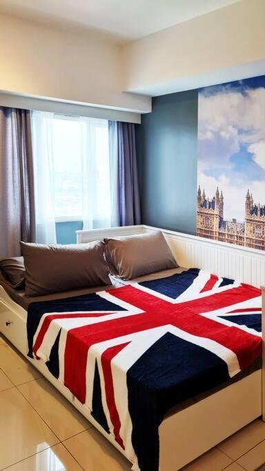 London Themed In Princeton Residences