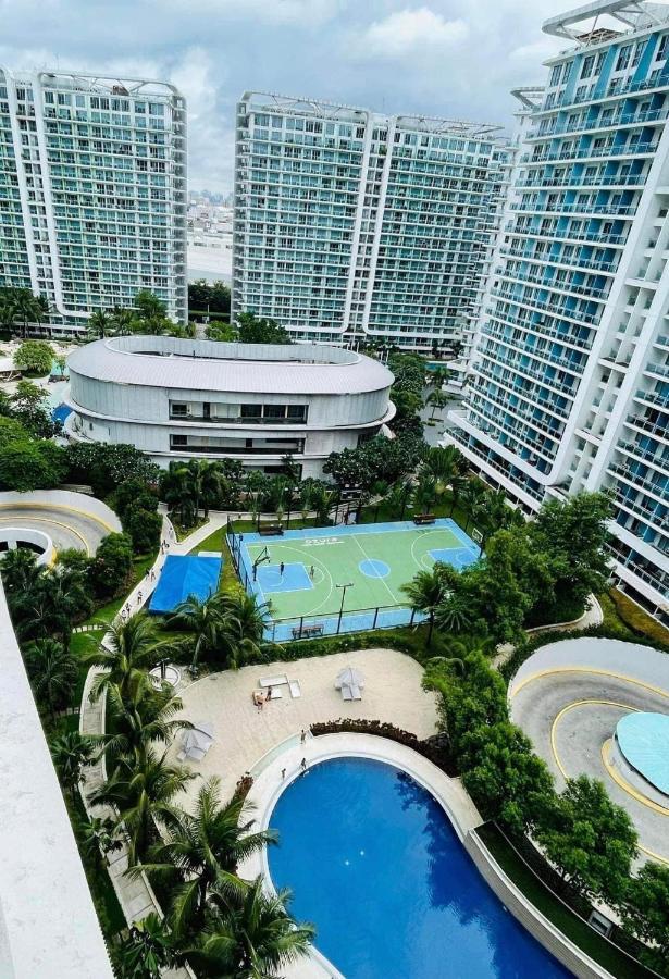 Azure South Urban Near Airport