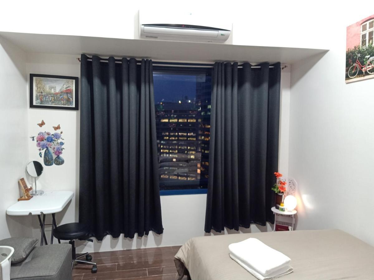 Marivic's Place At Air Residences Makati Manila
