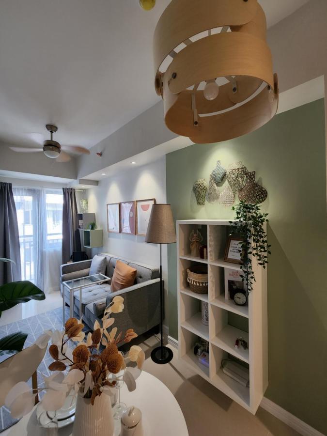Serene Suites At S Residences Moa Complex Bed & Breakfast Manila