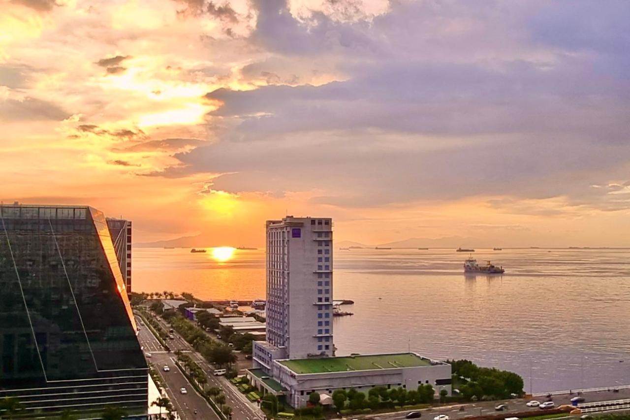Luxury Seaside Sunset View At Sm Mall Of With Free Parking